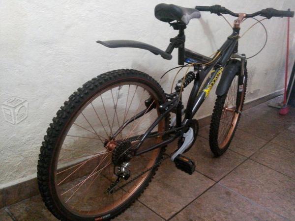 Bicicleta de montaña r26