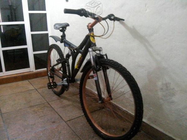 Bicicleta de montaña r26