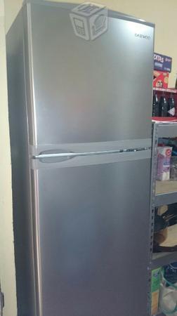 Refrigerador DAEWOO SILVER DFR-9010DN