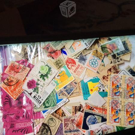 Monedas y postales y timbres antiguos