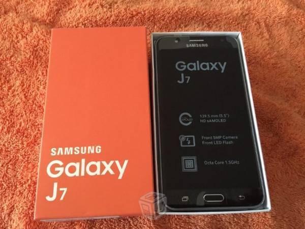 Samsung galaxy j7 en caja nuevo cero detalles