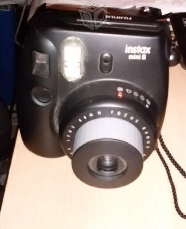 Camara Fujifilm Instax Mini 8, Negra