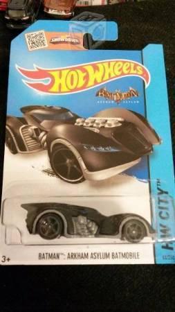 Batmobile Arkham Asylum Hot Wheels