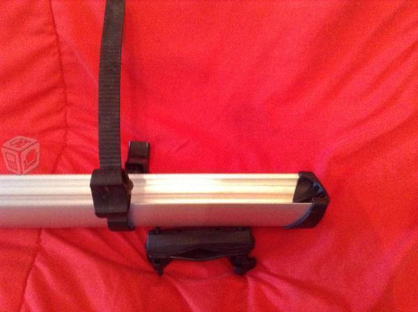 Thule Side Arm (4pzas disponibles)