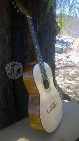 Guitarra paracho