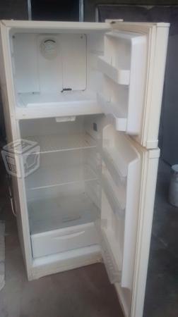 Refrigerador mabe beige