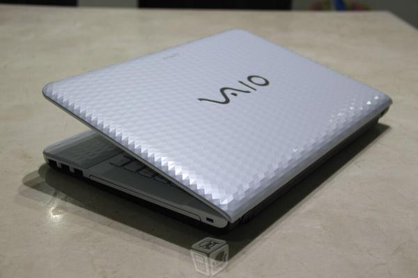 Vaio vpceg blanca como nueva