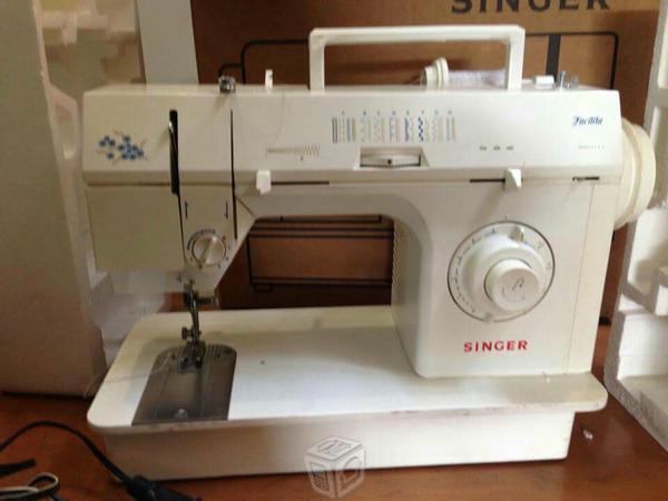 Máquina de coser singer nueva