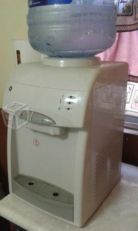 Dispensador de Agua fria/caliente