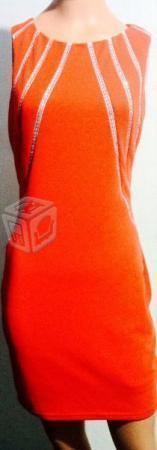 Vestido naranja mediano