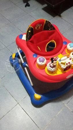 Andadera disney infanty