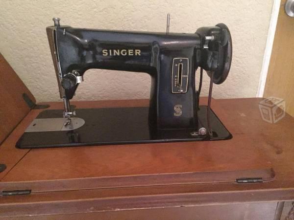 Maquina de coser SINGER