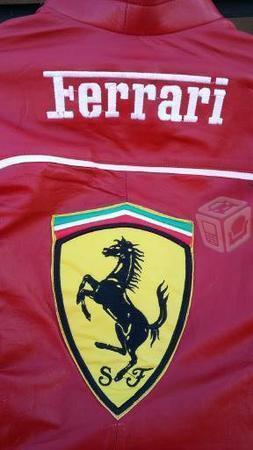 Chamarra Tipo Piel de Ferrari