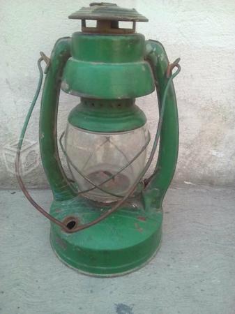 Antigua lámpara de petróleo