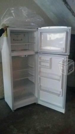 Refrigerador mave