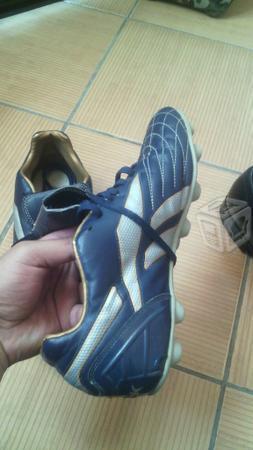 Tenis fut boll RBK