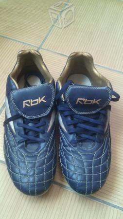 Tenis fut boll RBK