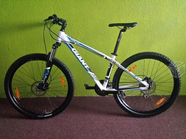 Bicicleta GIANT TALON 27.5