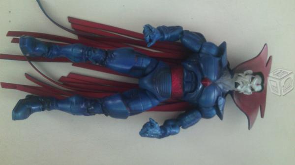 Figura accion de marvel legends