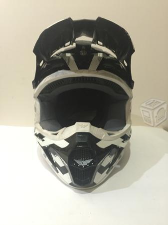 Casco Fly talla S