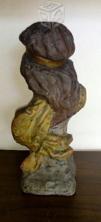 Antiguo busto de dama austriaco en terracota