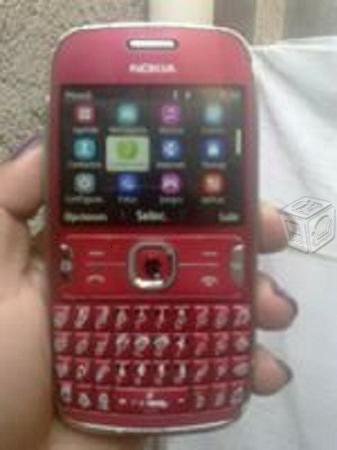 Nokia rosa modelo302 movi