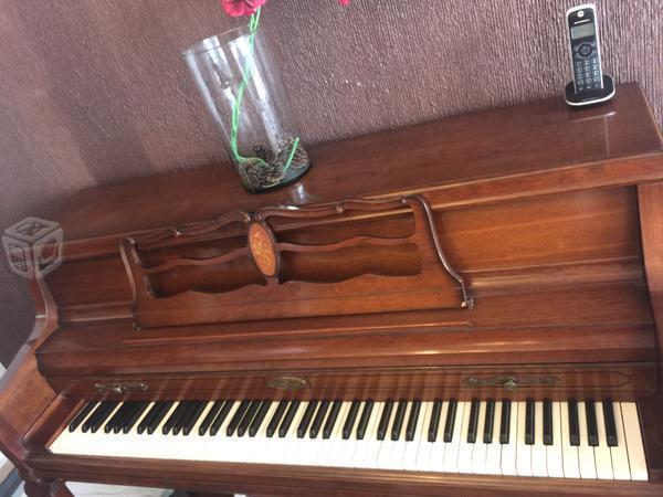 Piano Wurlitzer hermoso