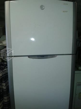 Refrigerador semi nuevo G.E