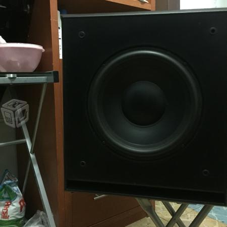 Woofer activo kef de 10