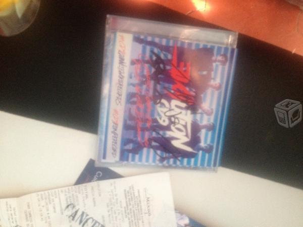 Disco autografiado de CD9 Evolution