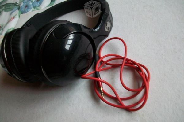 Audifonos Skullcandy negros excelentes