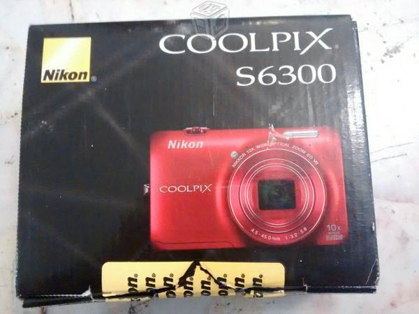 Cámara Digital Nikon Coolpix S6300