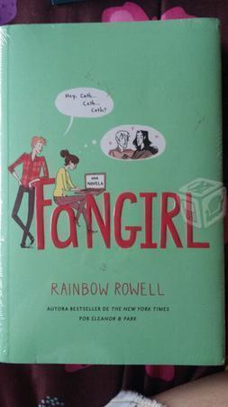 FANGIRL Libro semi nuevo