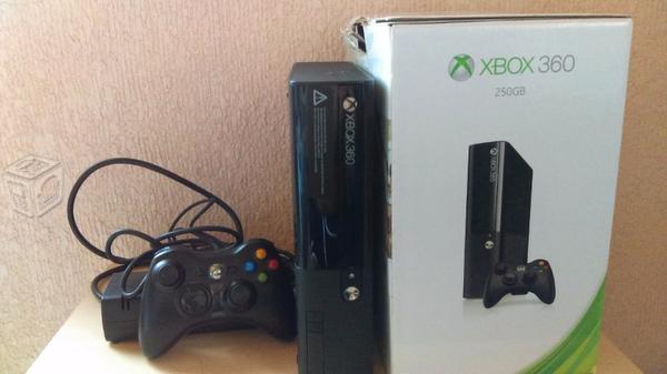 Consola Xbox 360 Slim E Disco Duro 250gb