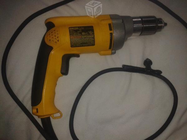 TALADRO DeWALT