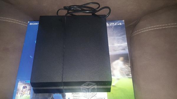 Play Station 4 PS4