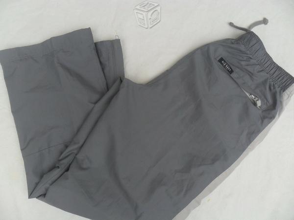 Pants deportivo Old Navy mediano (32-34)