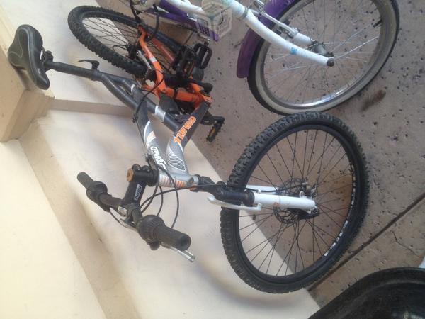 Aprovecha 2 bicicletas poco uso