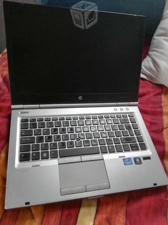 Laptop elitebook hp 8gb en ram y i5 tercera gen