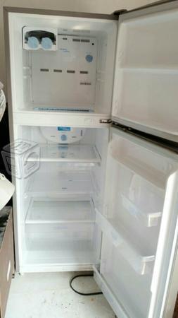Refrigerador 2 puertas Samsung