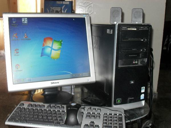 Computadora de escritorio HP 2GB RAM INTEL COREDUO