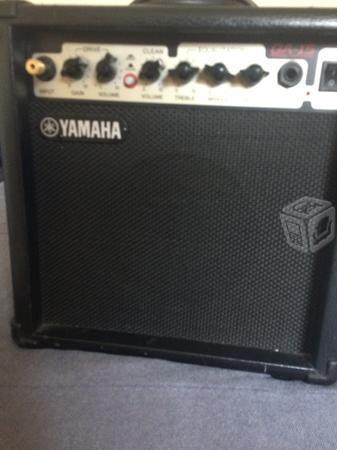 Amplificador Yamaha 19w