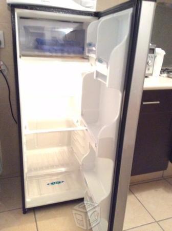 Refrigerador color plata