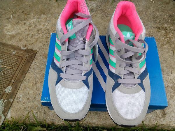 TENIS ADIDAS ZX100 nuevos