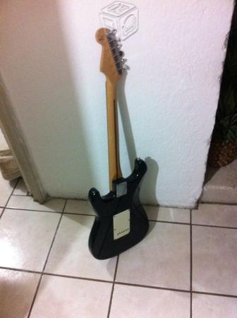 Fender stratocaster mim