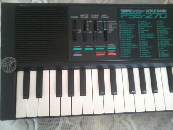 Teclado yamaha pss-270