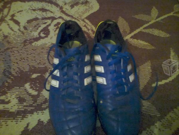 Tenis multitaco semi nuevos del #6