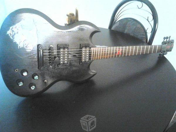 Guitarra elecrica metalera