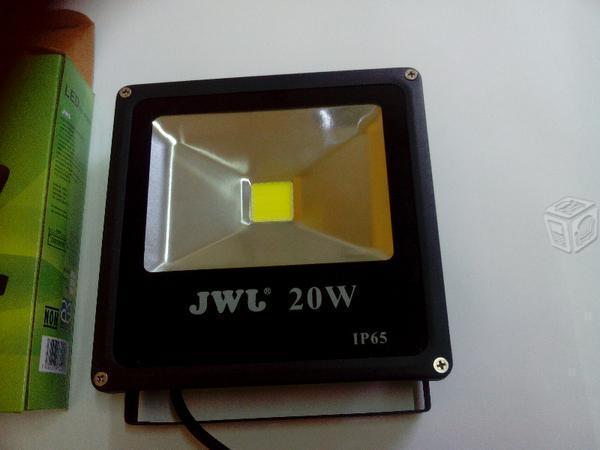 Reflector Led 20w Para Exterior Jardikn