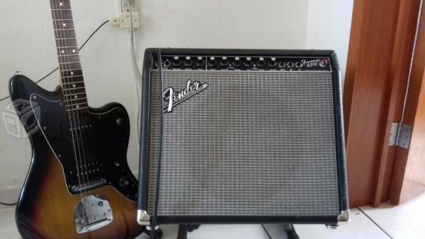 Amplificador Fender Frontman 65R